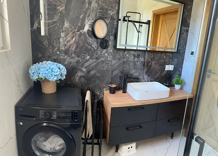 Сasa de vacaciones Dom Między Jeziorami Na Kaszubach, 10 Osób, Jacuzzi, Ognisko, Kominek