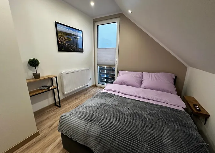 Сasa de vacaciones Dom Między Jeziorami Na Kaszubach, 10 Osób, Jacuzzi, Ognisko, Kominek *