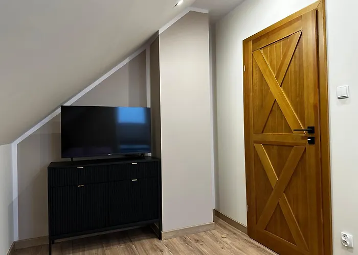 Dom Między Jeziorami Na Kaszubach, 10 Osób, Jacuzzi, Ognisko, Kominek * Grabowko